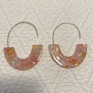 Pink / cream/ gold marbled resin through-ear Baublebar earrings